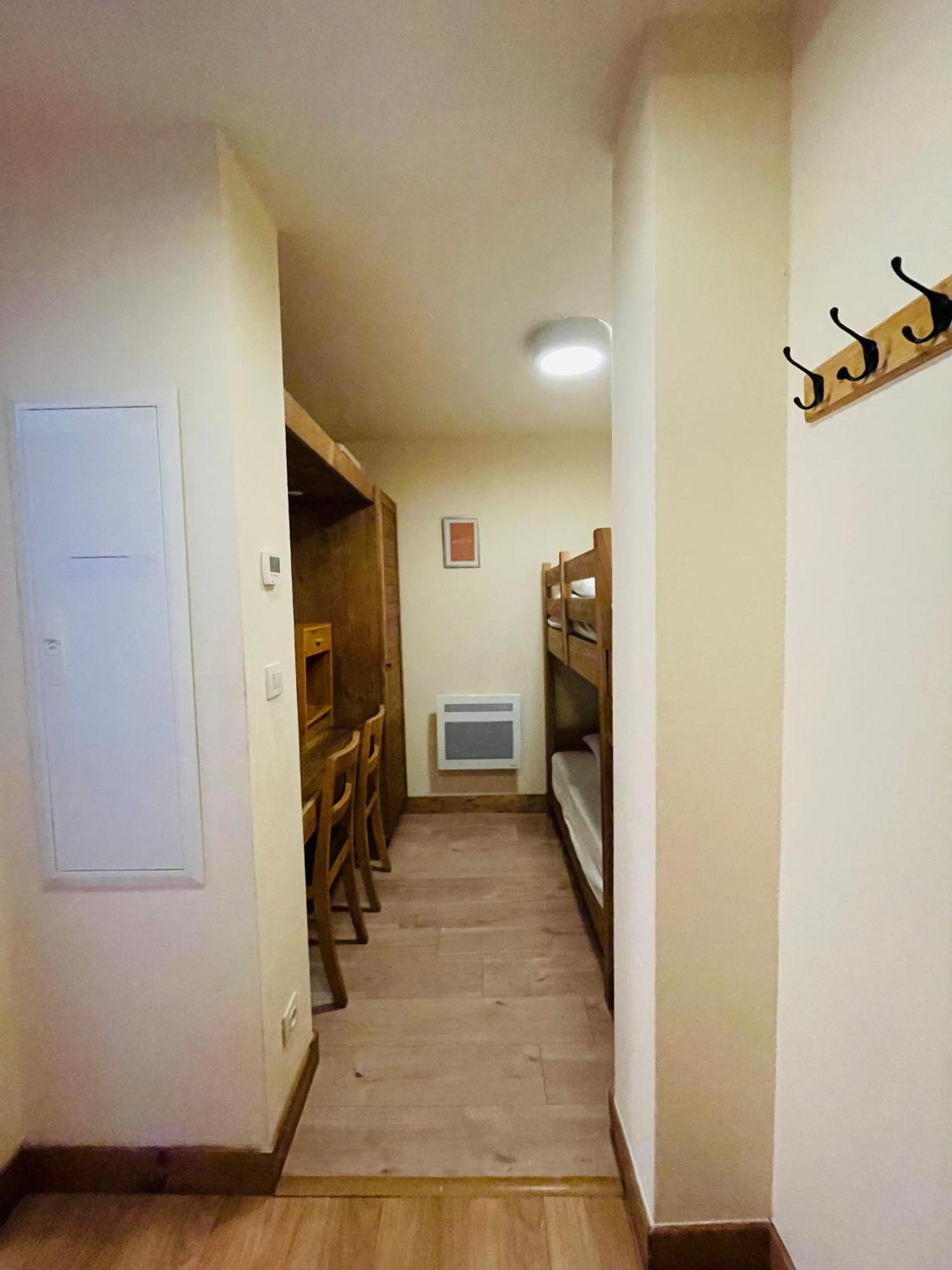 Appartements Avec Piscine Interieure Sauna Parking Etage 1 Au Centre Du Village Dans Residence Cami Real Saint-Lary-Soulan Ngoại thất bức ảnh