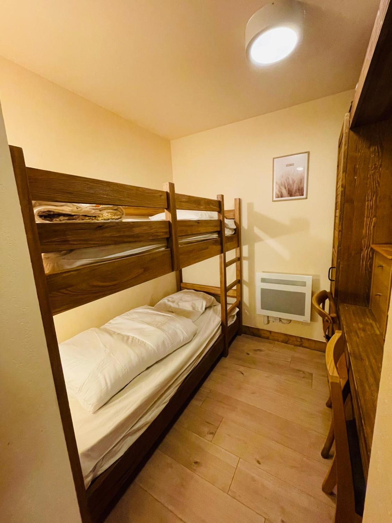 Appartements Avec Piscine Interieure Sauna Parking Etage 1 Au Centre Du Village Dans Residence Cami Real Saint-Lary-Soulan Ngoại thất bức ảnh